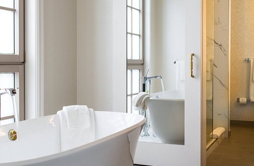 West Hartford Hotel | Delamar West Hartford