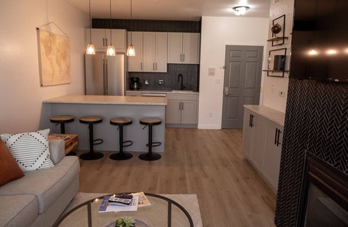 Delavan Lake Hotel | Delavan Lake Resort