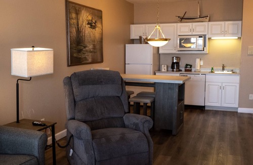 Delavan Lake Hotel | Delavan Lake Resort