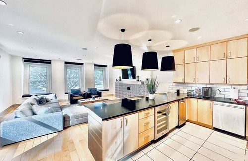 Fall Creek Place Apartment | Delaware Loft-2BR/2.5 BA Townhome w/Rooftop Deck