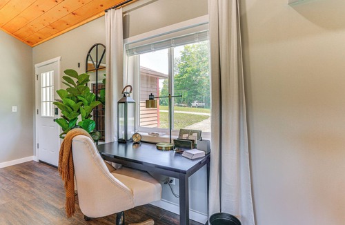 Damascus Cabin | Delaware River Access: Peaceful Farm Retreat!