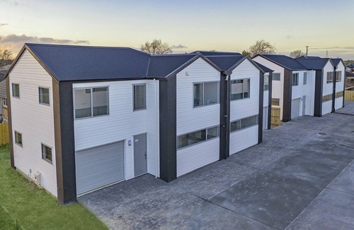 Hamilton House | DELBROOK POINT TOWNHOUSE