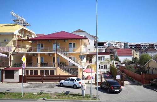 Vesyoloe House | Delfin Guest House