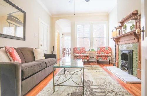Savannah Victorian District House | Delia Row - 905B by Lucky Savannah