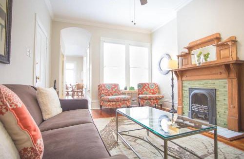 Savannah Victorian District House | Delia Row - 905B by Lucky Savannah