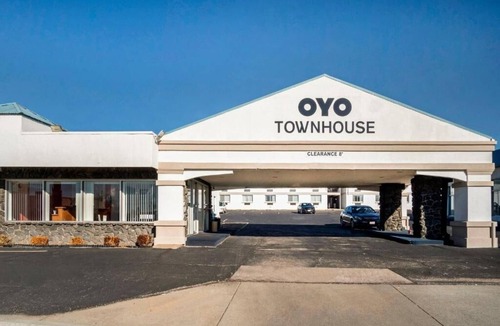 Dodge City Hotel | Delight In Dodge Room With Parking And Near Attractions