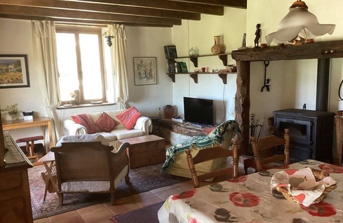 Sainte-Alauzie Cottage | Delightful single story stone cottage with stunning south face panoramic views