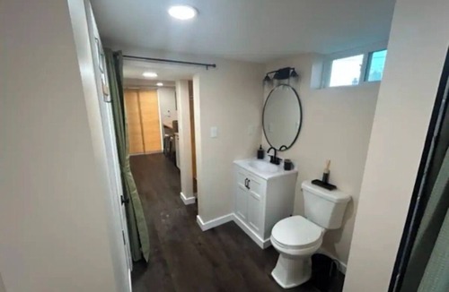 Glen Burnie Apartment | Delightful 1-bed 1 bath studio with AC/Heat near BWI