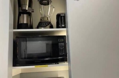 South Providence Apartment | Delightful 1st Floor Modern Apartment