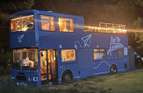 Sheffield Green Other | Delightful 2 Bed Double Decker Bus with Hot Tub