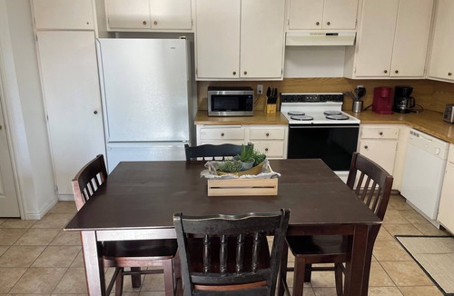 Lehi Apartment | Delightful 2-bedroom apartment #4 with large yard in vibrant Lehi