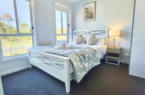 Bardia House | Delightful 2-level home in Bardia