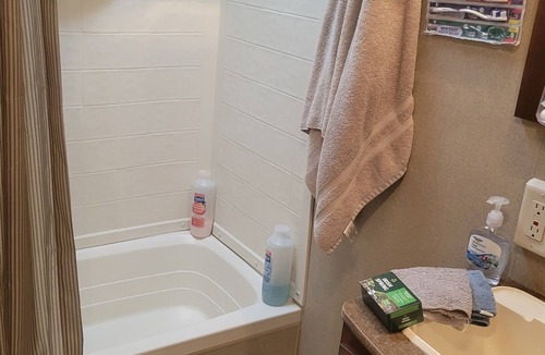 Carrollton House | Delightful 3- Bed camper/RV with large shaded yard