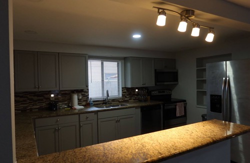 St. Petersburg - Clearwater House | Delightful 3-bedroom house in St. Petersburg~10/15 minutes to beach~Fenced yard