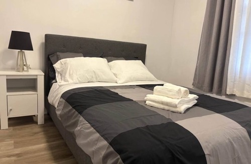 Verdun Apartment | Delightful 3-bedroom apartment in Montréal perfect for your stay