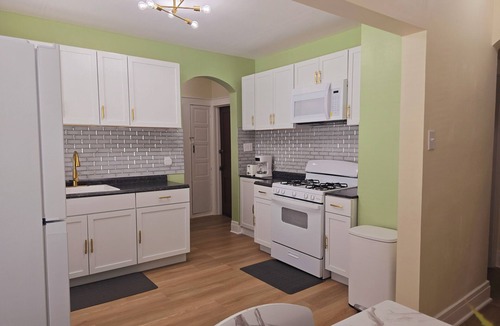 Eastside House | Delightful 3-bedroom house in Syracuse perfect for your getaway very close to SU