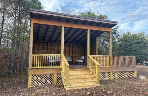 Vinemont House | Delightful 3-bedroom Ranch Getaway House