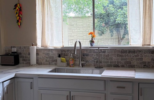 Richmond House | Delightful 3-bedroom Spanish inspired house in Richmond. The Rustic Villa.