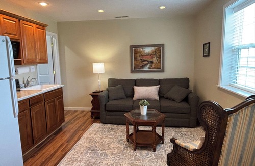 Marshall Other | Delightful 4 bdrm Farmhouse and 1 bdrm Barnsuite near Turkey Run State Park