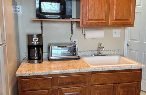 Marshall Other | Delightful 4 bdrm Farmhouse and 1 bdrm Barnsuite near Turkey Run State Park