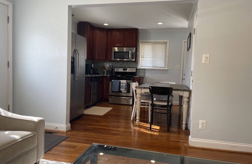 Catonsville House | Delightful 4-Bed Whole House with Easy Parking