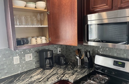 Catonsville House | Delightful 4-Bed Whole House with Easy Parking