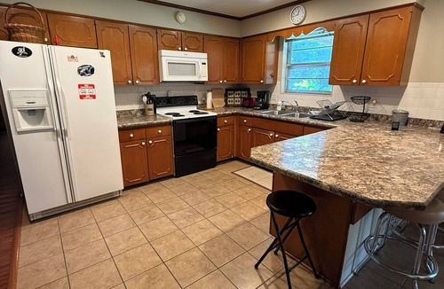 Lake Hamilton House | Delightful 4-bedroom house in Lake Hamilton with boat dock