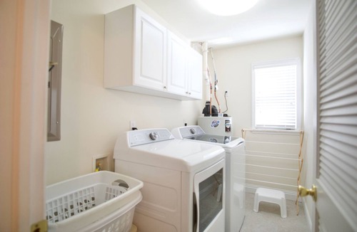 Sea Isle City House | Delightful 4-bedroom townhome with AC in Sea Isle City
