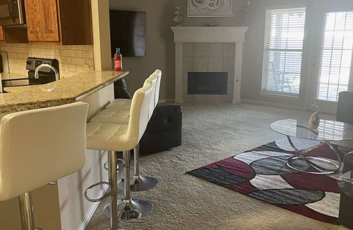 Voth House | Delightful 4-bedroom house with AC in Beaumont