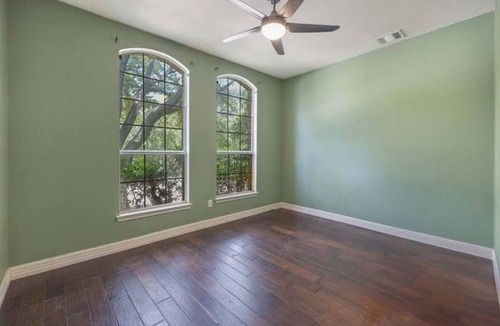 Allen House | Delightful 4-bedroom house with heated POOL in charming Allen