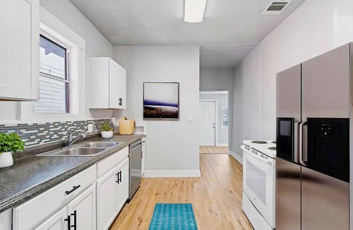 Fort Worth House | Delightful 4-bedroom house with AC in Fort Worth