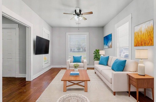 Fort Worth House | Delightful 4-bedroom house with AC in Fort Worth