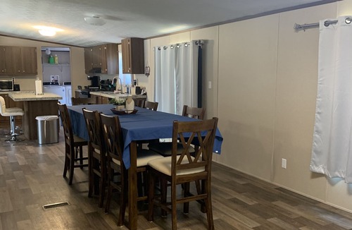 Votaw House | Delightful 4-bedroom vacation home in pine farm