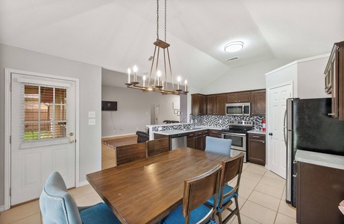 South Arlington House | Delightful 4-bedroom house in Mansfield [PEACE OF MIND IS PRICELESS]
