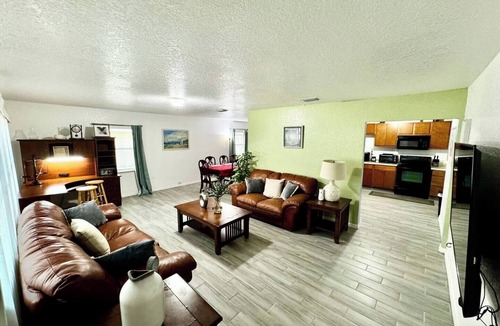 Old Seminole Heights House | Delightful 5-bedroom house Tampa