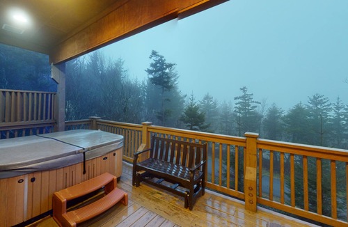 Edray House | Delightful 6BR Townhome with Private Hot Tub by RedAwning