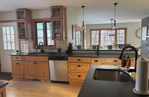 Stratton Mountain House | Delightful 7-bedroom house in Stratton perfect for group getaways