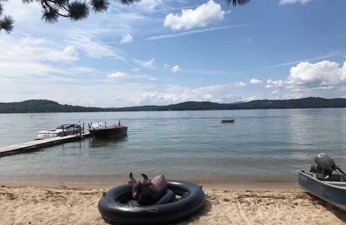 Mount Sunapee House | Delightful 7-bedroom family estate on Lake Sunapee's eastern shore beachfront!