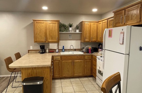 Ada Apartment | Delightful and Clean- 2 Bedroom Duplex