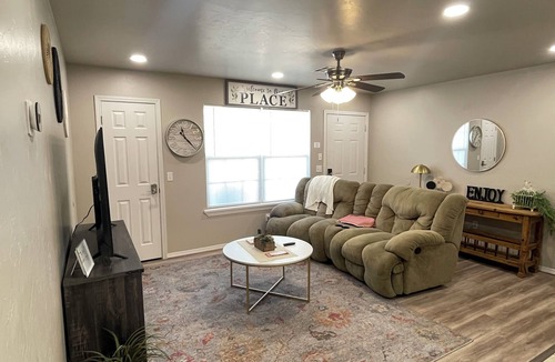 Ada Apartment | Delightful and Clean- 2 Bedroom Duplex