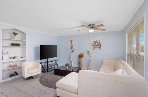 Iowa Apartment | Delightful Apartment in Iowa, LA - Apartment 4