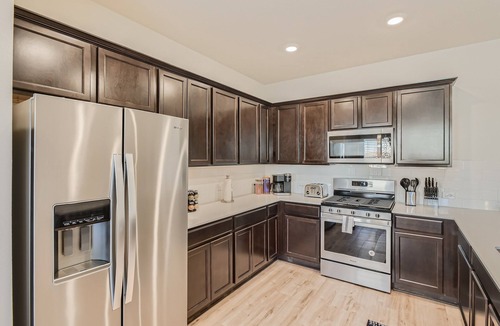 Leander House | Delightful brand NEW 3-bedroom Modern House + Sleeps 6