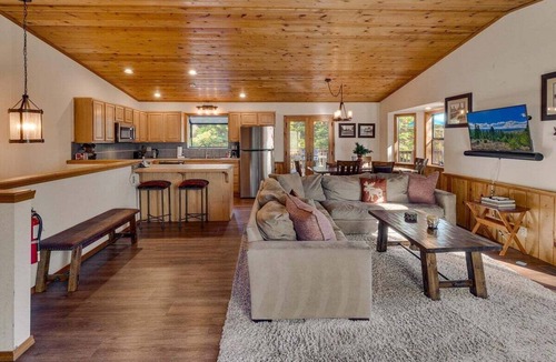 Carnelian Bay House | Delightful Cabin in Carnelian Bay