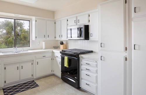 Cambria House | Delightful Cambridge View-Spring Special