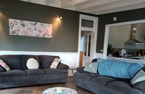 Kilmore Cottage | Delightful & Charming Cottage