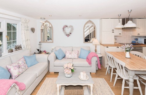 Looe House | Delightful cottage for four