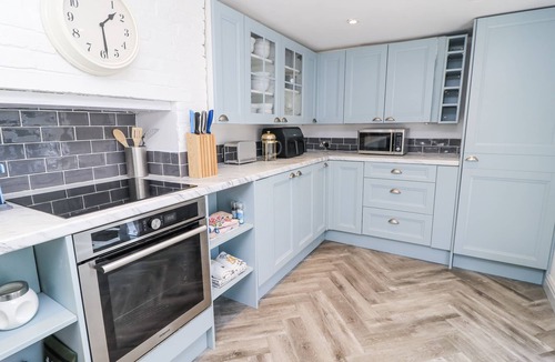 Wareham Cottage | DELIGHTFUL DORSET HOUSE BY WAREHAM RIVER, pet friendly in Wareham