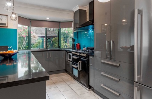 Bongaree Apartment | Delightful Duplex on Rose Ct, Bongaree