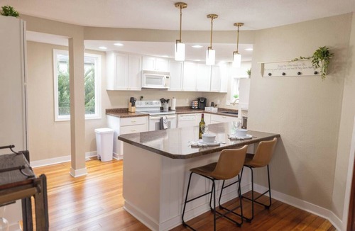 Wabasha House | Delightful Four Bedroom Home near Downtown