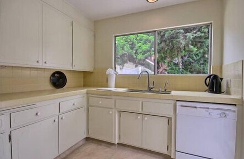 Park Hill House | Delightful Gem on Park Hill-Spring Special